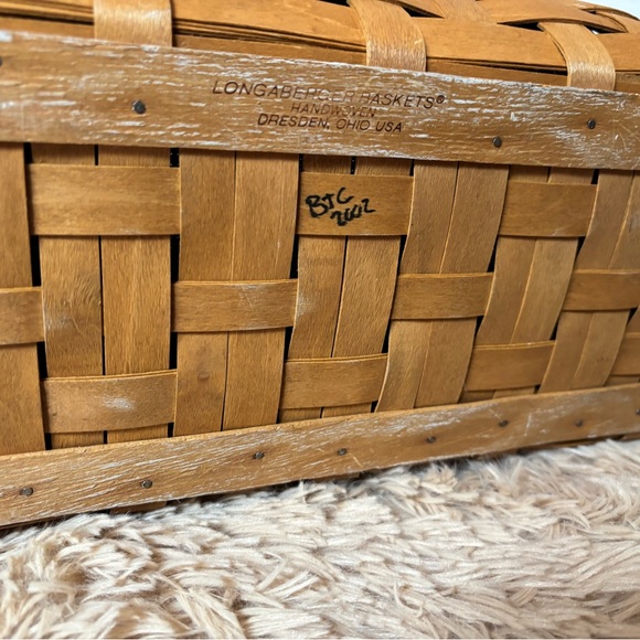 Longaberger Large Boardwalk Basket with Liners - Picture 3 of 4